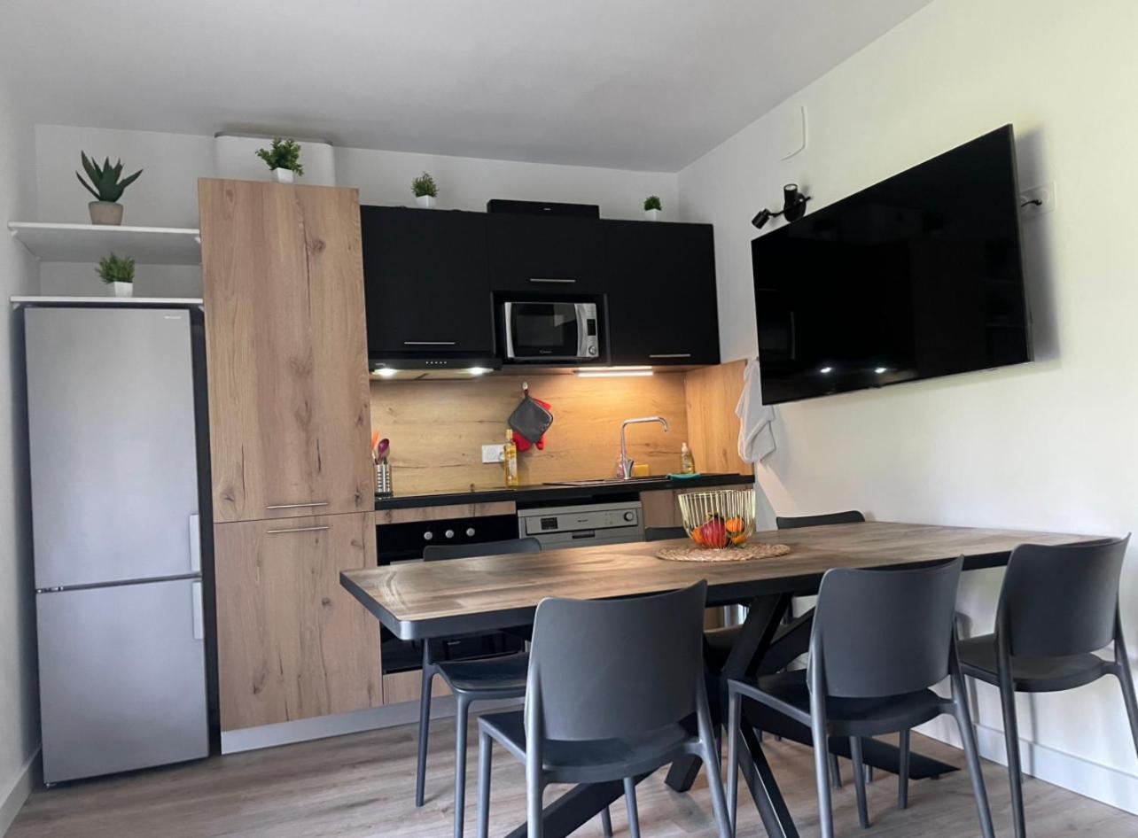 Fiori Di Cala Rossa Residence Hoteliere Lecci Ngoại thất bức ảnh