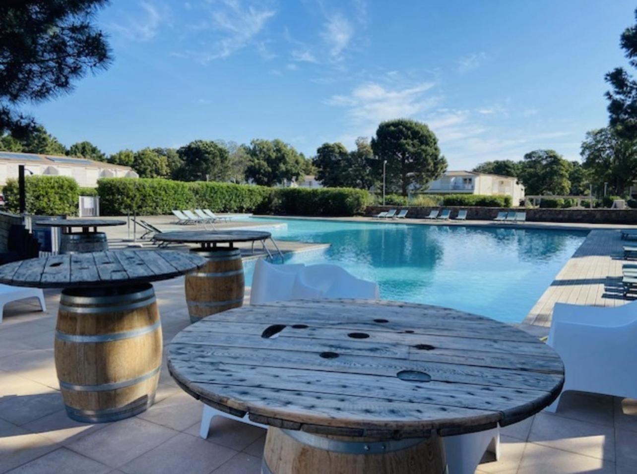 Fiori Di Cala Rossa Residence Hoteliere Lecci Ngoại thất bức ảnh