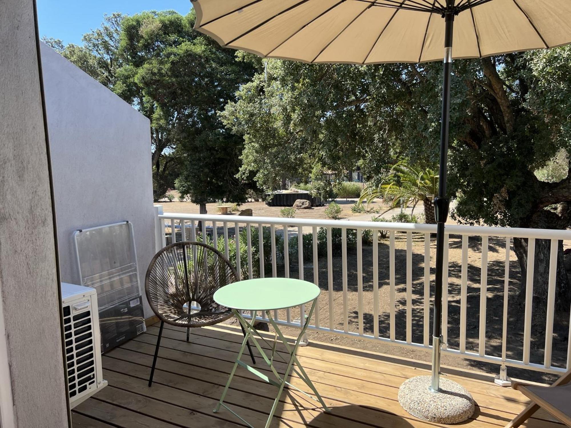 Fiori Di Cala Rossa Residence Hoteliere Lecci Ngoại thất bức ảnh