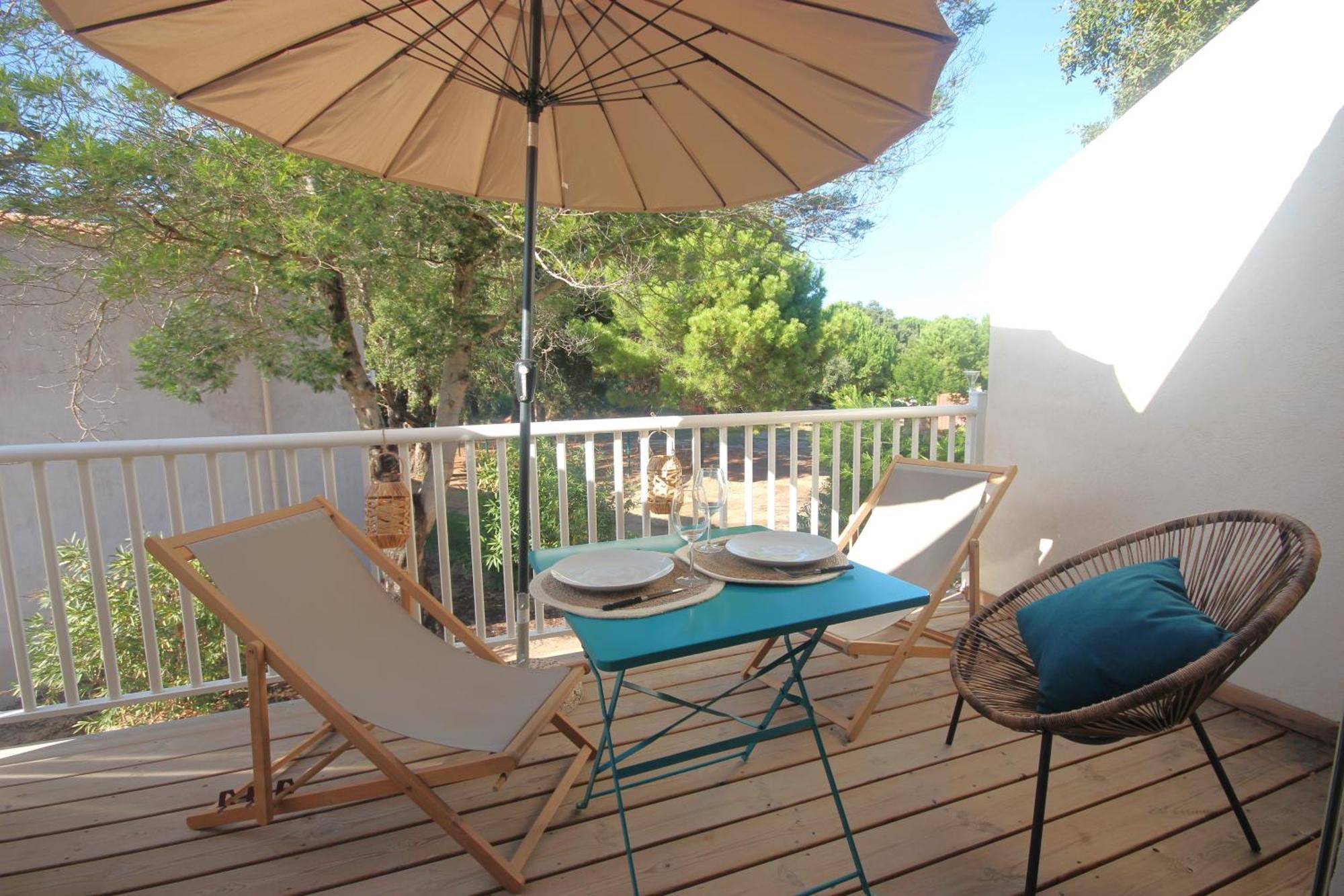 Fiori Di Cala Rossa Residence Hoteliere Lecci Ngoại thất bức ảnh