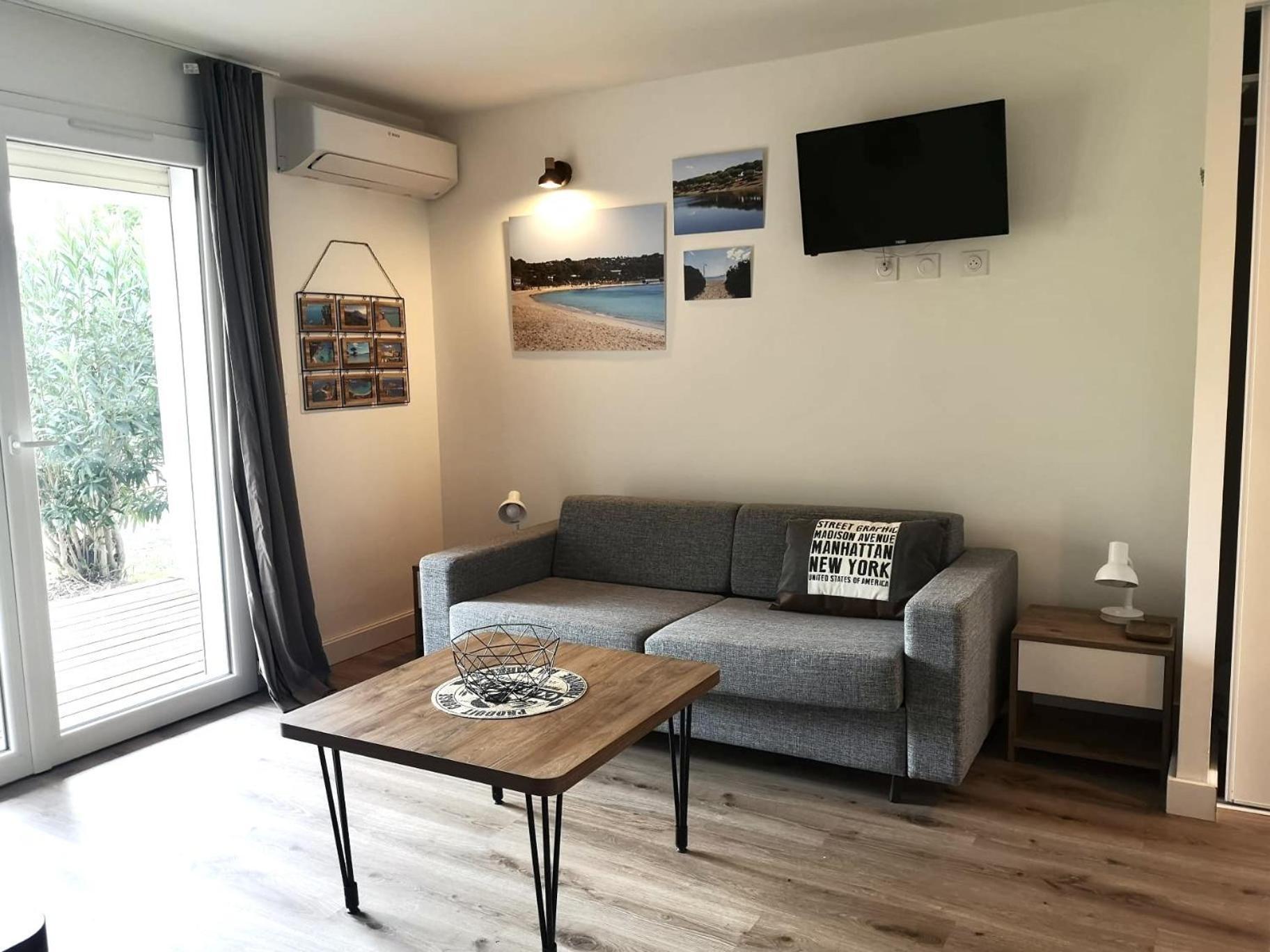 Fiori Di Cala Rossa Residence Hoteliere Lecci Ngoại thất bức ảnh